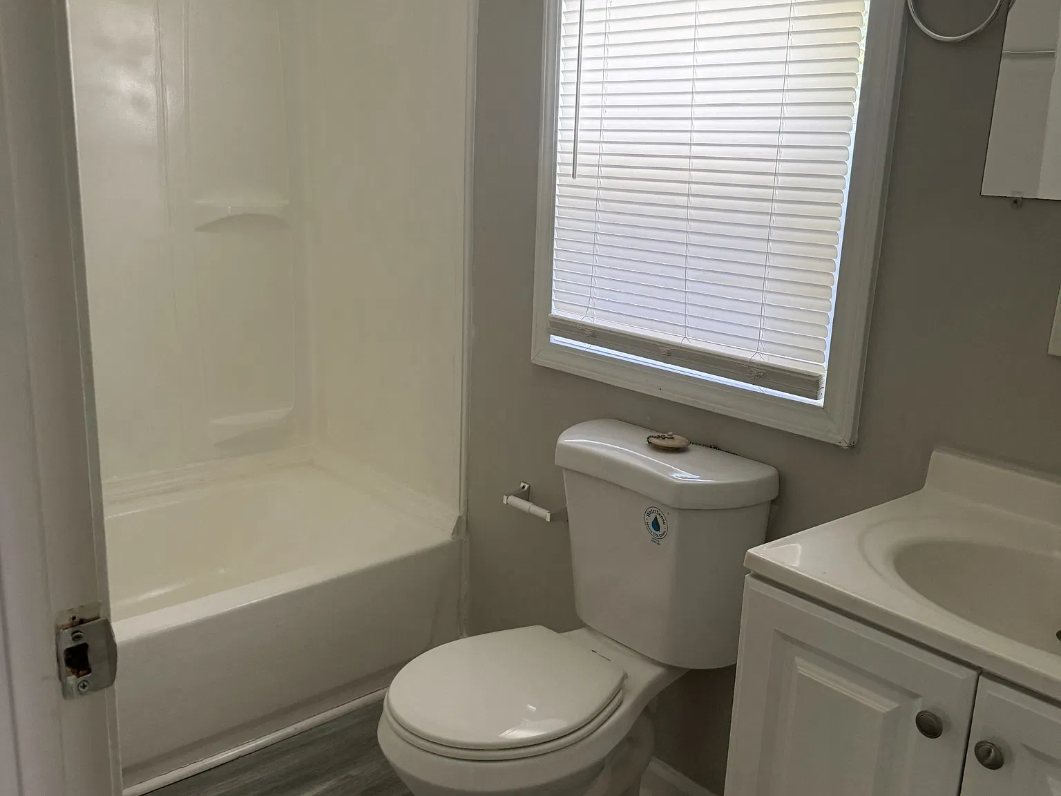 114 Oak Lane - 1 — Photo 3