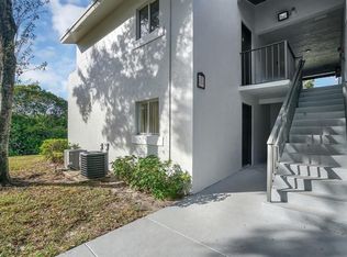 1141 Lake Victoria Dr APT A, Royal Palm Beach, FL 33411