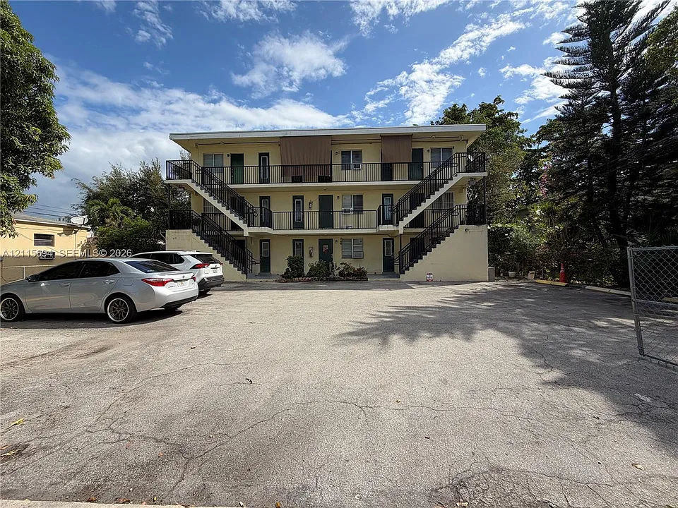 619 SW 7th Ave #7