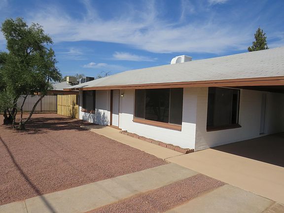 2nd image of 133 E Blacklidge Dr #9