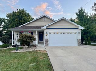 437 Pheasant Ct, Worden, IL 62097