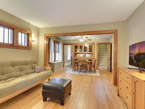 Living Room/Dining Room