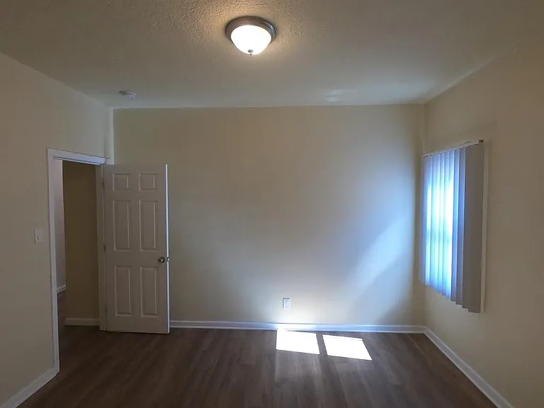 140 Carr Dr #7 — Photo 19