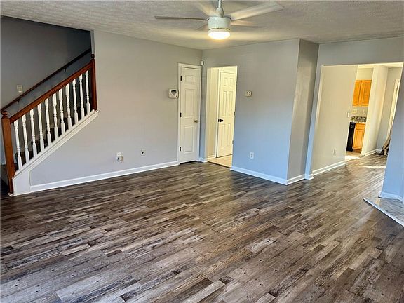 4th image of 5663 Windfall Ln