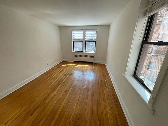 2nd image of 75-5 113th St #3