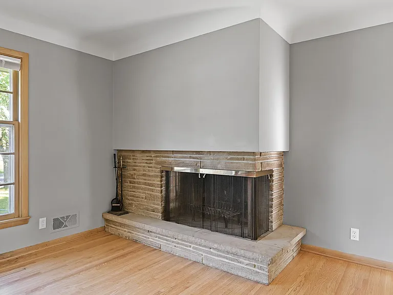 6339 Vincent Ave S — Photo 14