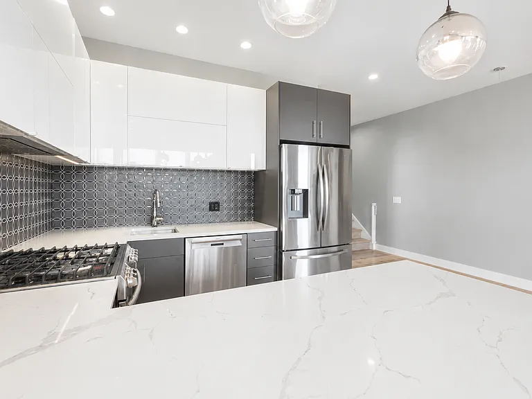 1756 W Cullerton St #3 — Photo 6
