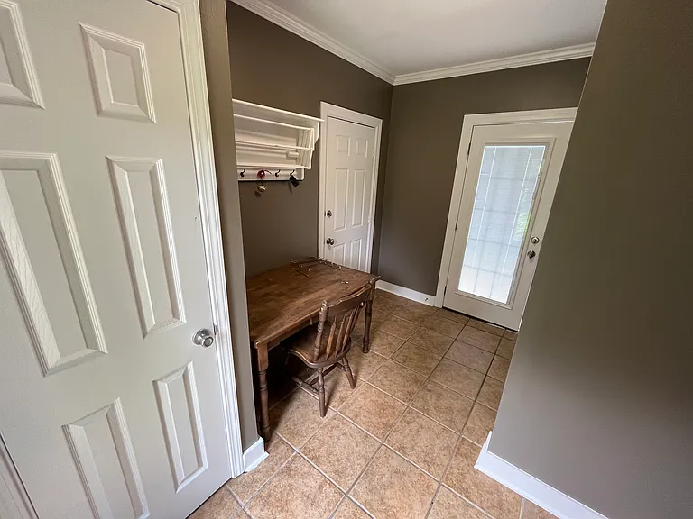 1306 Spencer Ave — Photo 14