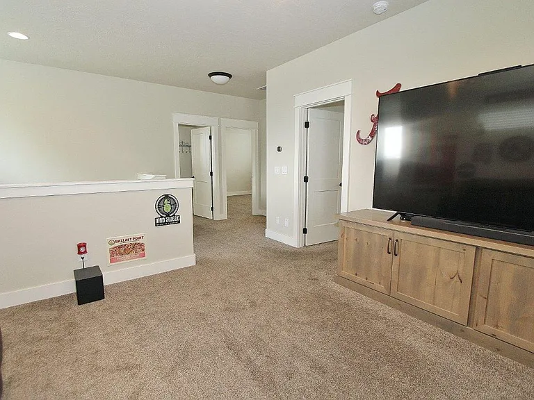 3316 E Girdner Dr — Photo 21