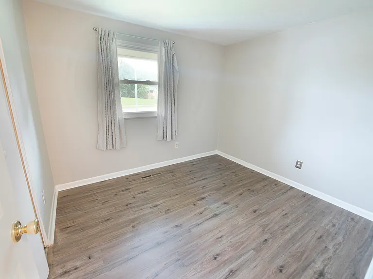 3700 Caracas Dr — Photo 12