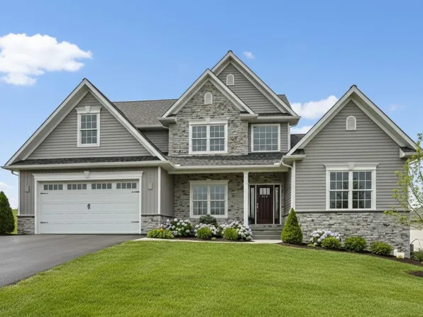 23 Starlight Ln, Lebanon, PA 17046