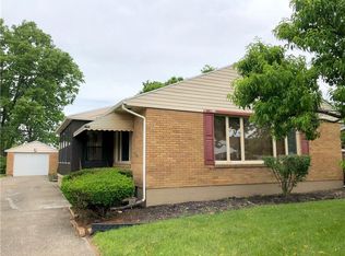 1122 Redbud Ln, Springfield, OH 45504