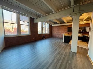 1300 W 9th St #440, Cleveland, OH 44113