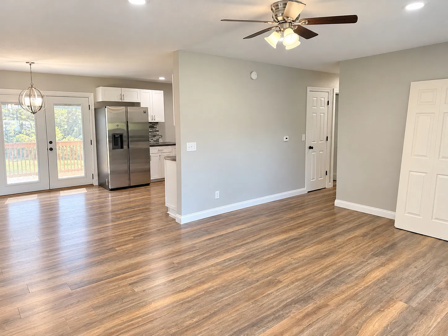 3142 Welshire Dr — Photo 4