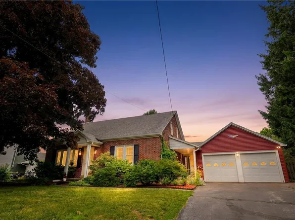 1463 Church St, Fogelsville, PA 18051