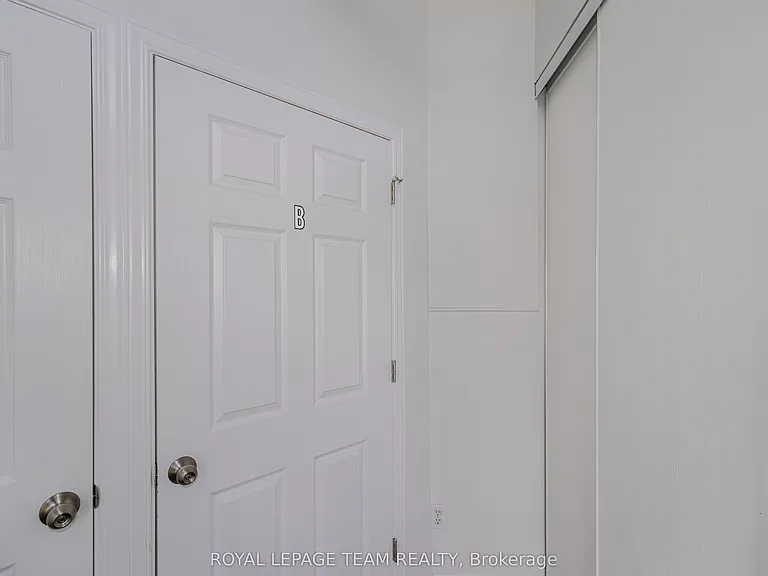 1566 Lisbon St #B — Photo 5