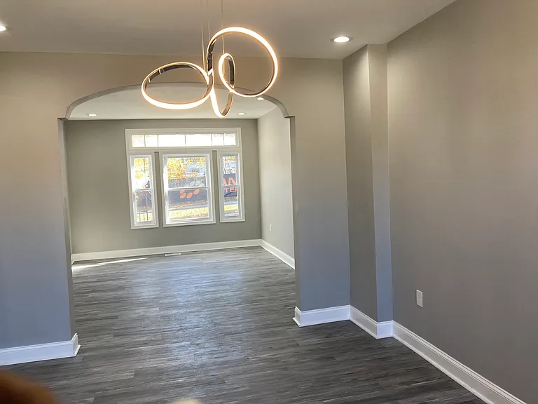 1220 Edison Hwy — Photo 2