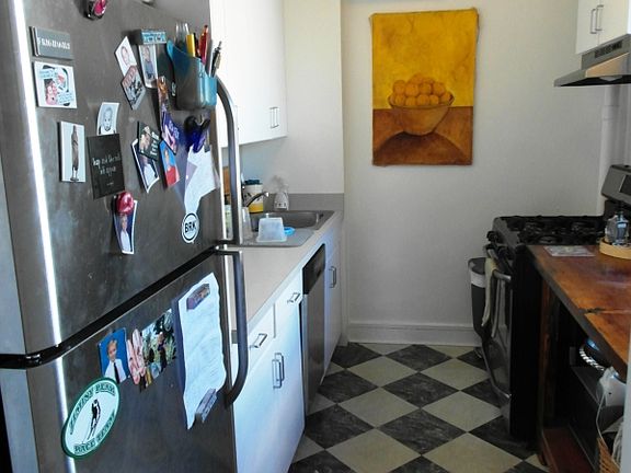 3rd image of 158 W 81st St APT 84