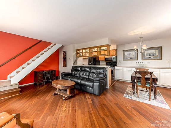 3rd image of 1437 Wingate Blvd