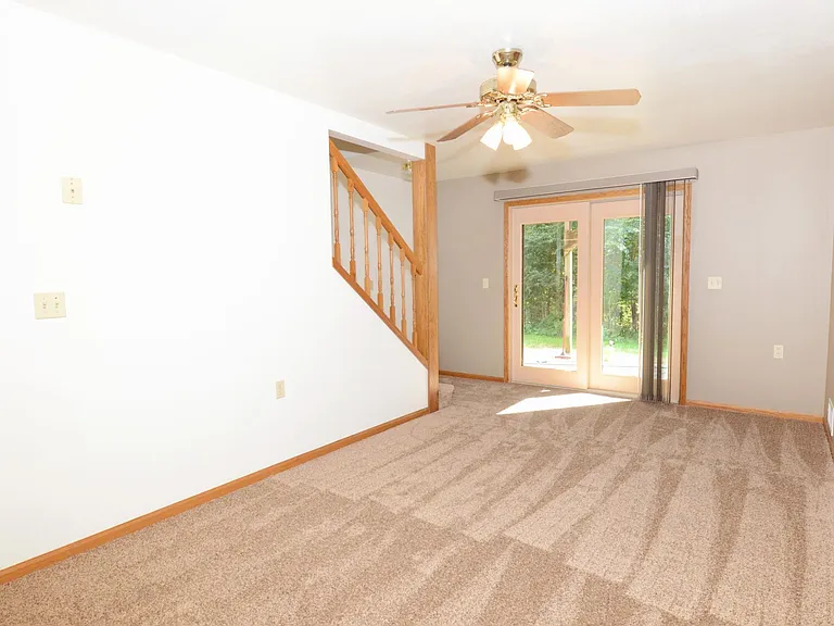 2727 Winsor Dr #2727 — Photo 7