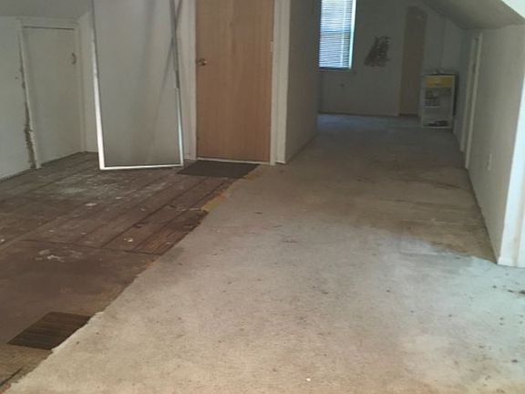 3rd image of 23597 Plum Hollow St