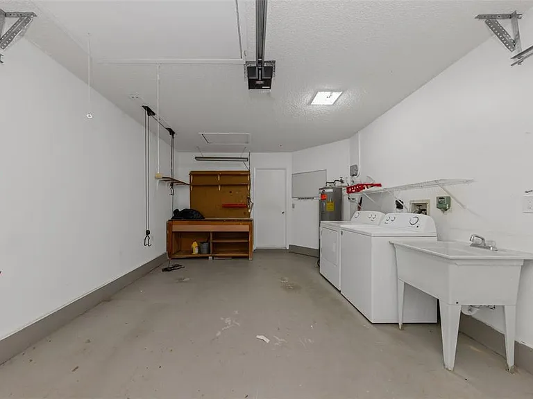 3121 Beecher Dr E #A — Photo 8