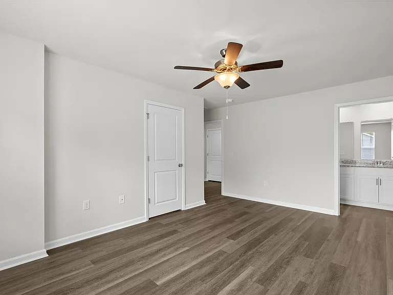 571 Gemstone Blvd — Photo 7