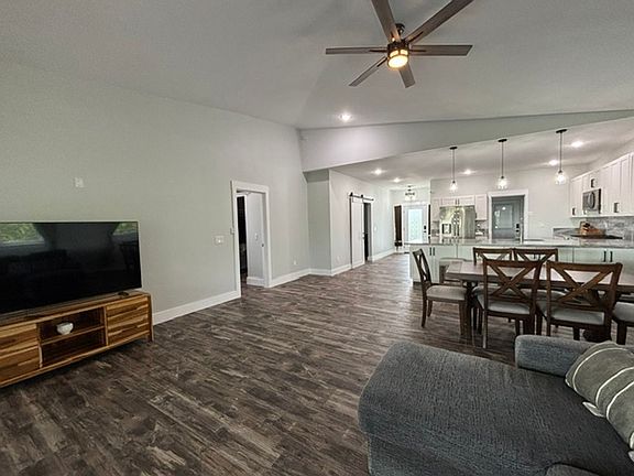 3rd image of 94-1526 Kaulua Cir