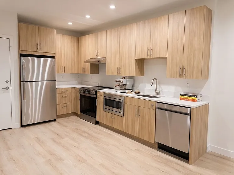 1151 Walnut St #204 — Photo 1