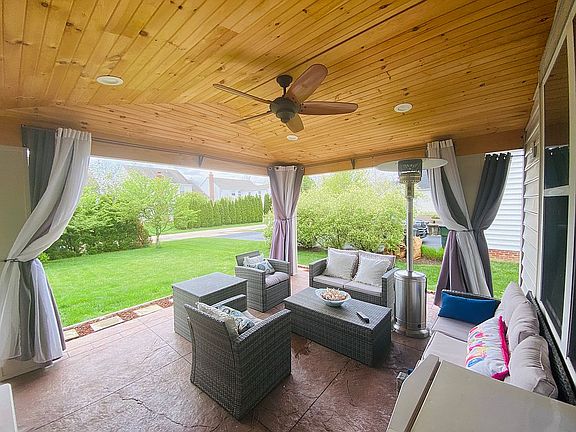 Open lanai patio (insulated)