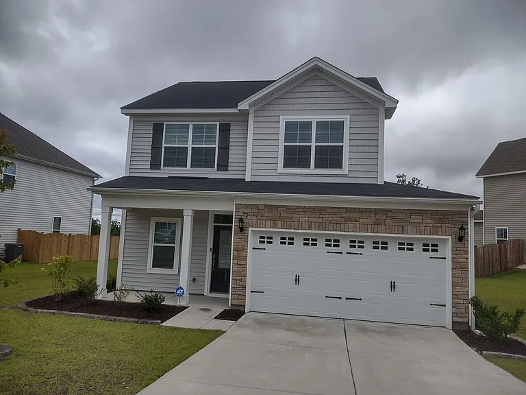 1031 Ashcroft Cir — Photo 9