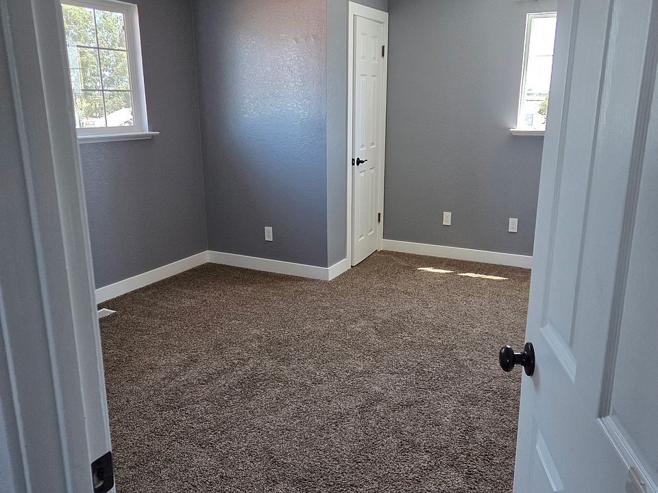 1st image of 3693 Keys Rd