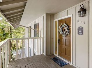 204 Cervantes, Lake Oswego, OR 97035