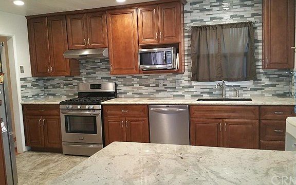 2nd image of 1436 N Sultana Ave