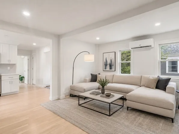 85 School St #2, Boston, MA 02129