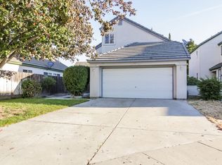 381 Gamay Ct, Manteca, CA 95337