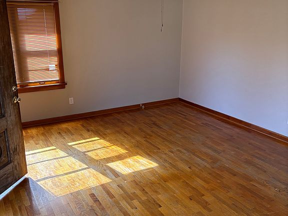 2nd image of 315 S Park Ave