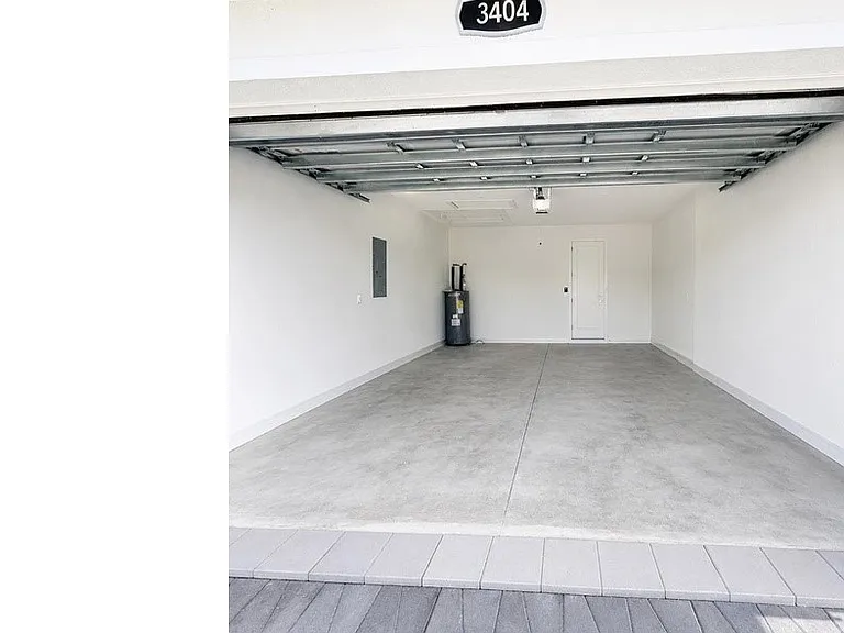 3404 NW 1st Ter — Photo 31