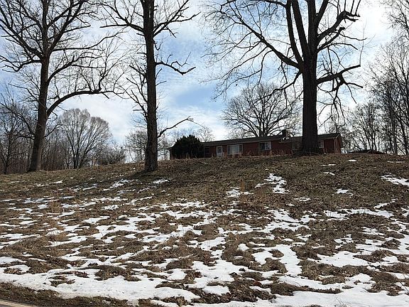 2nd image of 461 Meadow View Rd