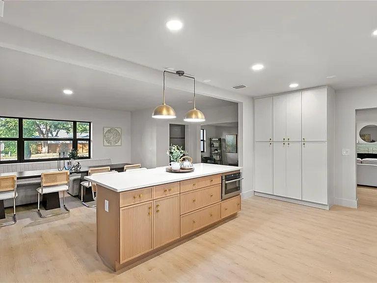 4504 W Lamb Ave — Photo 17