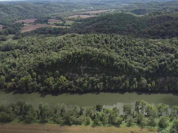 13 The Bend At Cumberland, Tompkinsville, KY 42167