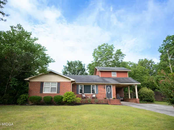 7462 Burns Dr, Lizella, GA 31052