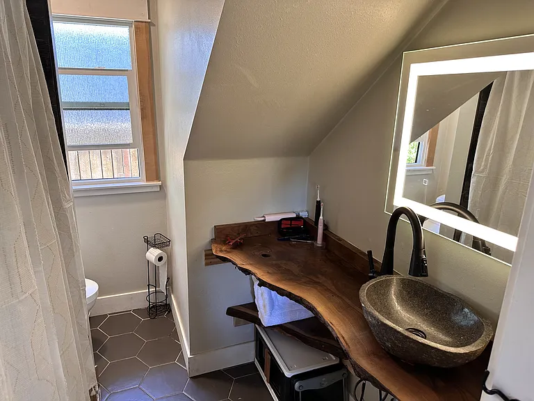 7822 N Wabash Ave — Photo 9
