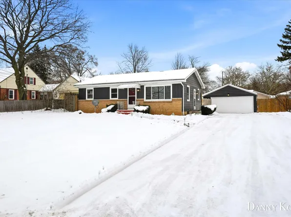 4322 Fuller Ave SE, Grand Rapids, MI 49508