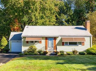 8 Tunbridge Rd, East Granby, CT 06026