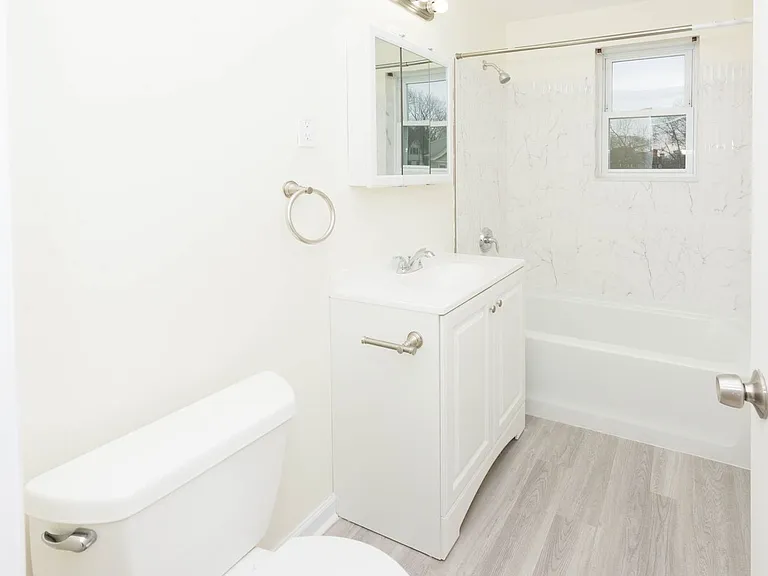 Eli Whitney Apartments — Photo 21