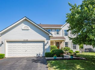 2460 Smithfield Ct, Aurora, IL
