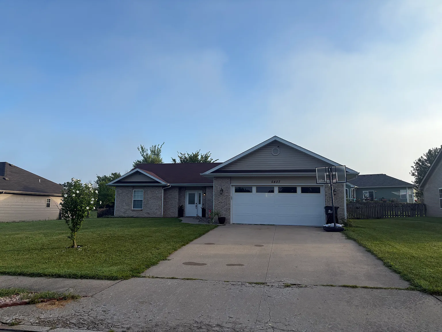 3 bed, 1340 sqft, $2,000 — Photo 1