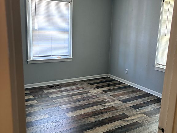 4th image of 2937 Jarrell St