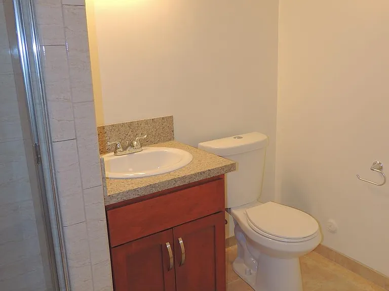 321 Gladys Ave #2 — Photo 4